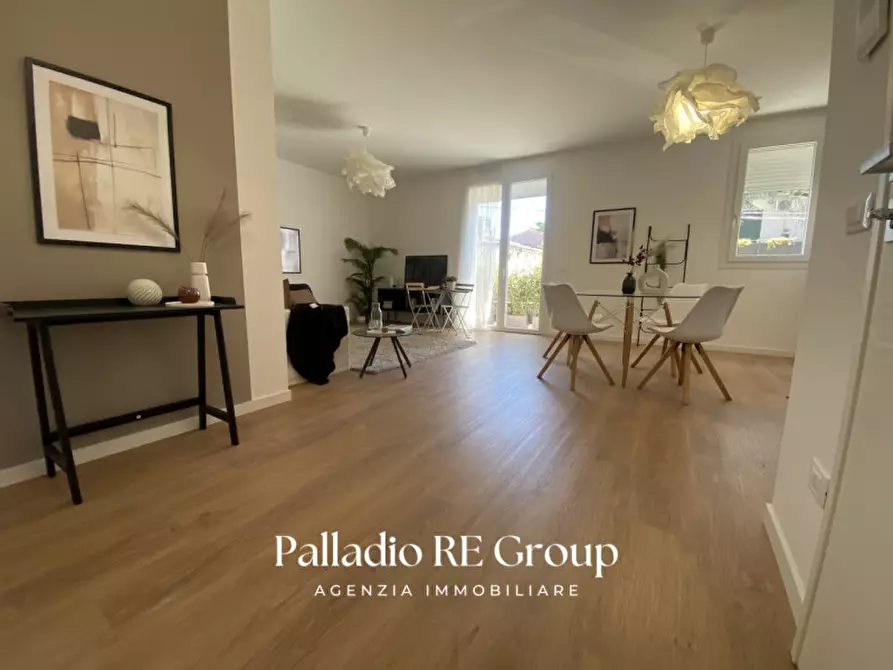 Immagine 2 di Appartamento in vendita  in Via Bartolomeo Panizza 43 a Vicenza