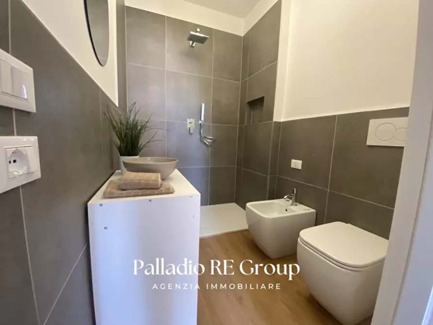 Immagine 24 di Appartamento in vendita  in Via Bartolomeo Panizza 43 a Vicenza