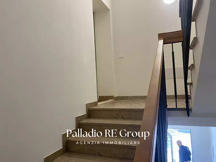 Immagine 30 di Appartamento in vendita  in Via Bartolomeo Panizza 43 a Vicenza