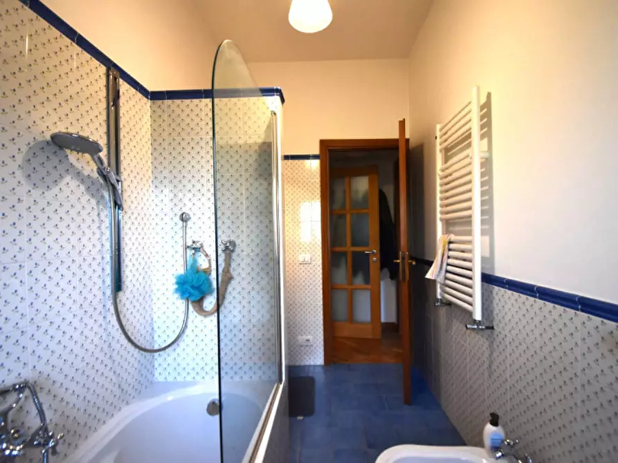 Immagine 9 di Appartamento in vendita  in VIA DELLA CASETTA MATTEI a Roma