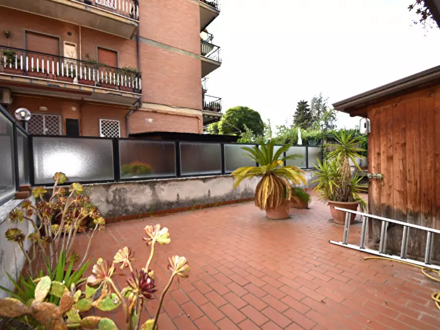 Immagine 17 di Appartamento in vendita  in VIA DELLA CASETTA MATTEI a Roma