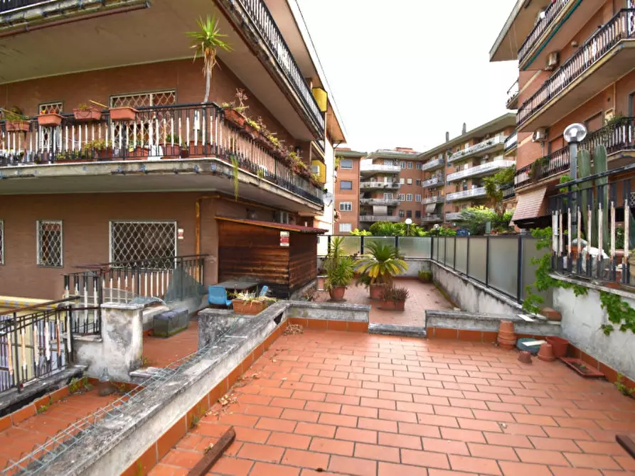 Immagine 21 di Appartamento in vendita  in VIA DELLA CASETTA MATTEI a Roma