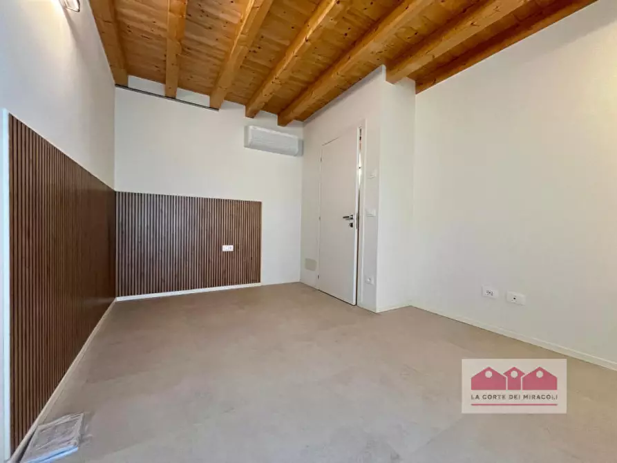 Immagine 27 di Casa indipendente in affitto  in Corso Padova a Vicenza