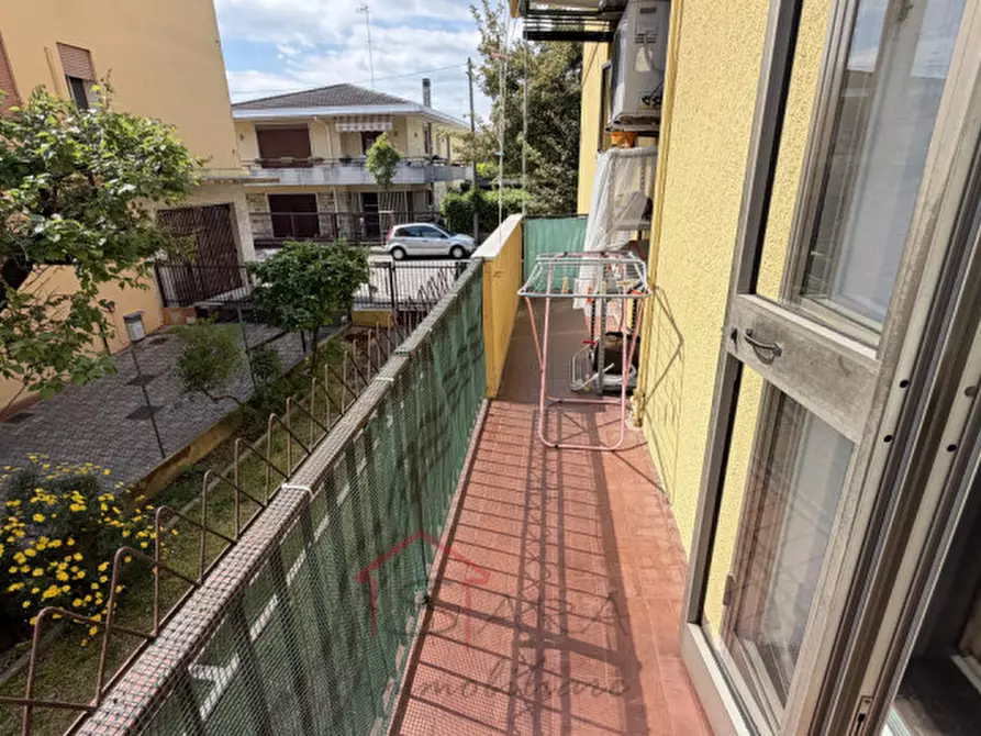 Immagine 10 di Camera in affitto  in Via Tiziano Vecellio a Padova