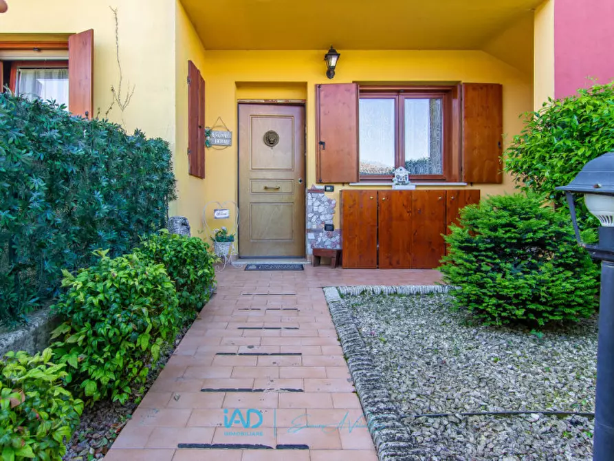 Immagine 35 di Appartamento in vendita  in Via Lago di Misurina a Costabissara