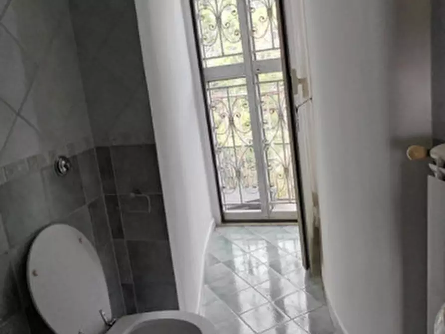 Immagine 12 di Appartamento in affitto  in Corso Vittorio  Emanuele 393 a Napoli
