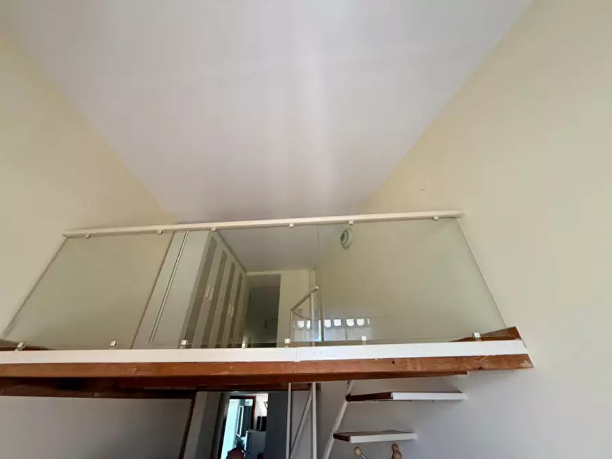 Immagine 17 di Appartamento in affitto  in Corso Vittorio  Emanuele 393 a Napoli