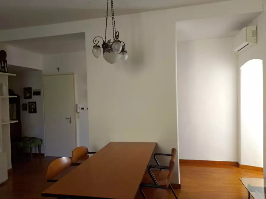 Immagine 1 di Appartamento in vendita  in Via Lemonia, 3 a Bologna