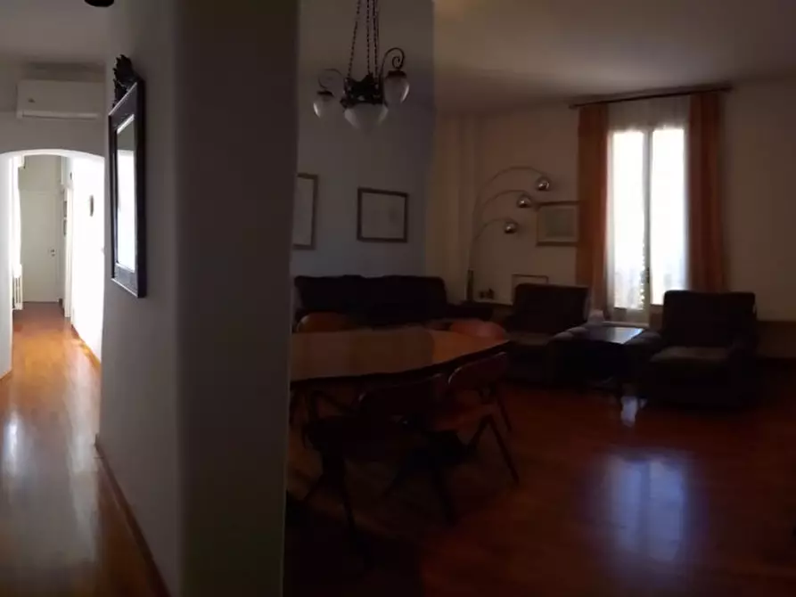 Immagine 5 di Appartamento in vendita  in Via Lemonia, 3 a Bologna
