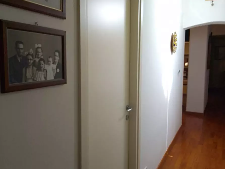 Immagine 7 di Appartamento in vendita  in Via Lemonia, 3 a Bologna
