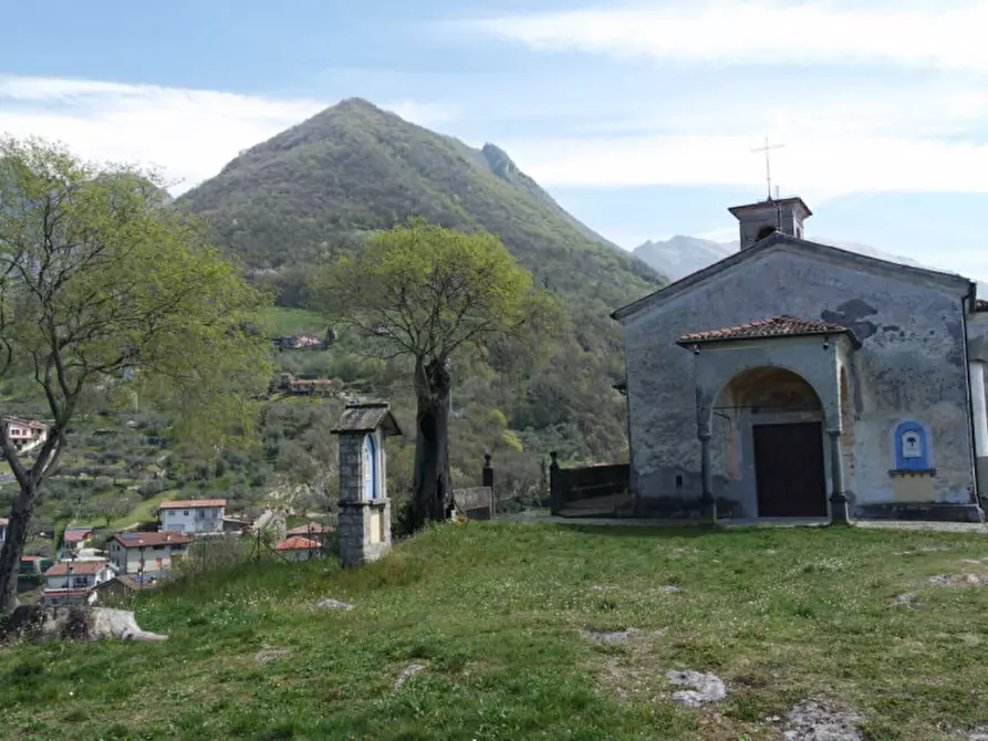 Immagine 5 di Appartamento in vendita  in Via Trento, 20 a Marone