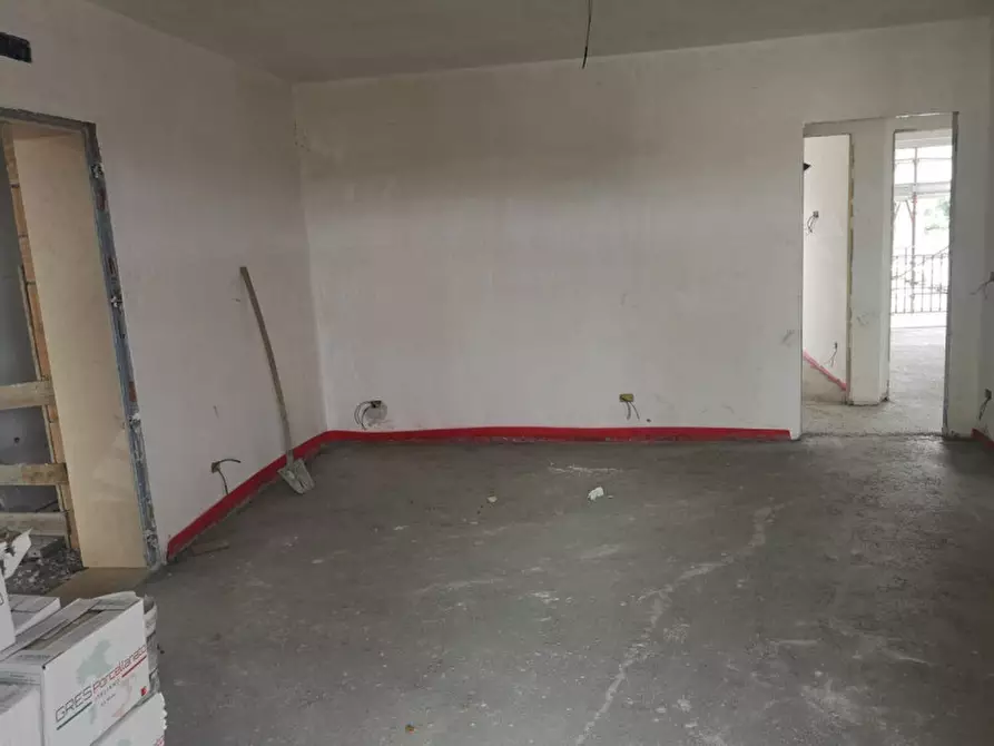 Immagine 7 di Appartamento in vendita  in Viale Vincenzo Gallicola a Caserta