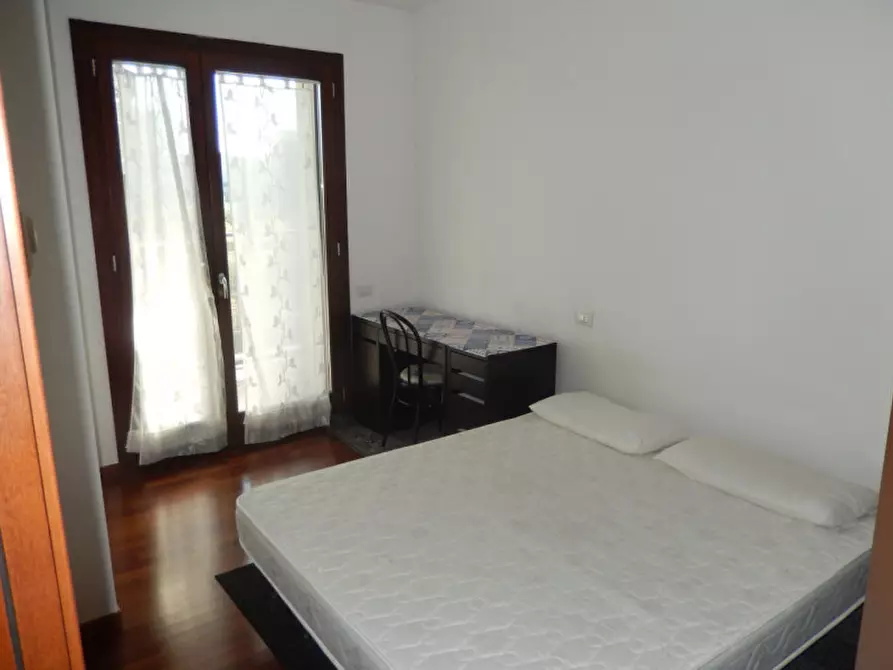 Immagine 1 di Camera in affitto  in Via Giovanni Ansaldo, 12 a Milano