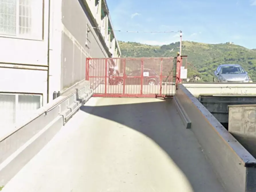 Immagine 27 di Appartamento in vendita  in Via Tortona, 7 a Genova