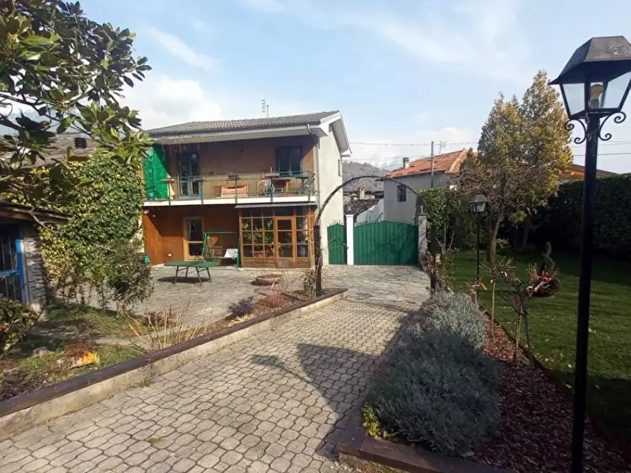 Immagine 1 di Casa indipendente in vendita  in Via Malenghi, 6 a Mattie