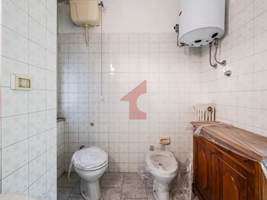 Immagine 17 di Appartamento in vendita  in Via G. Borghesi, 14 a Parma