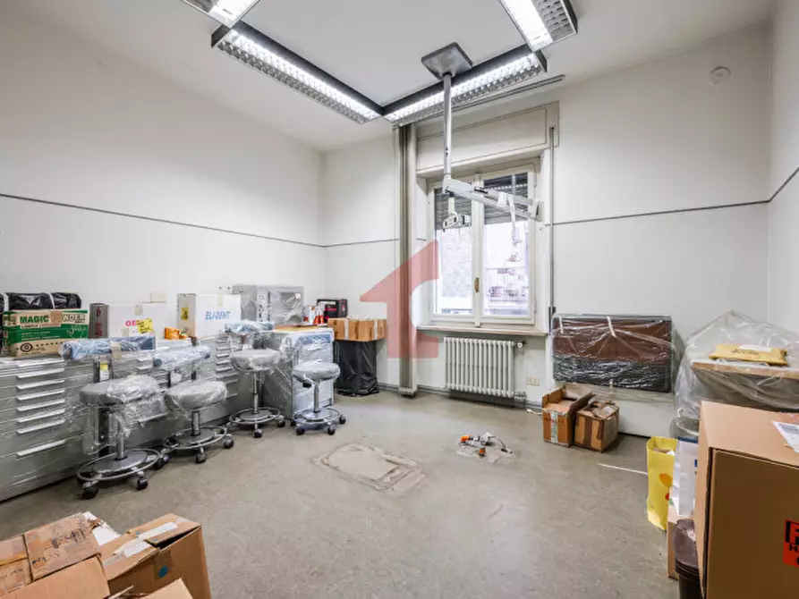 Immagine 19 di Appartamento in vendita  in Via G. Borghesi, 14 a Parma