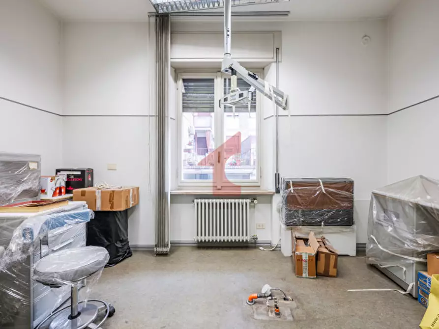 Immagine 20 di Appartamento in vendita  in Via G. Borghesi, 14 a Parma