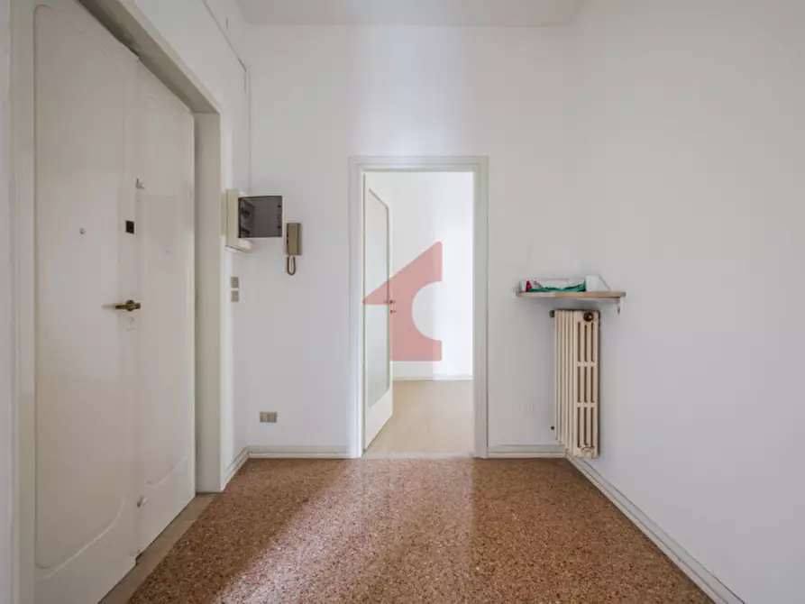 Immagine 45 di Appartamento in vendita  in Via G. Borghesi, 14 a Parma