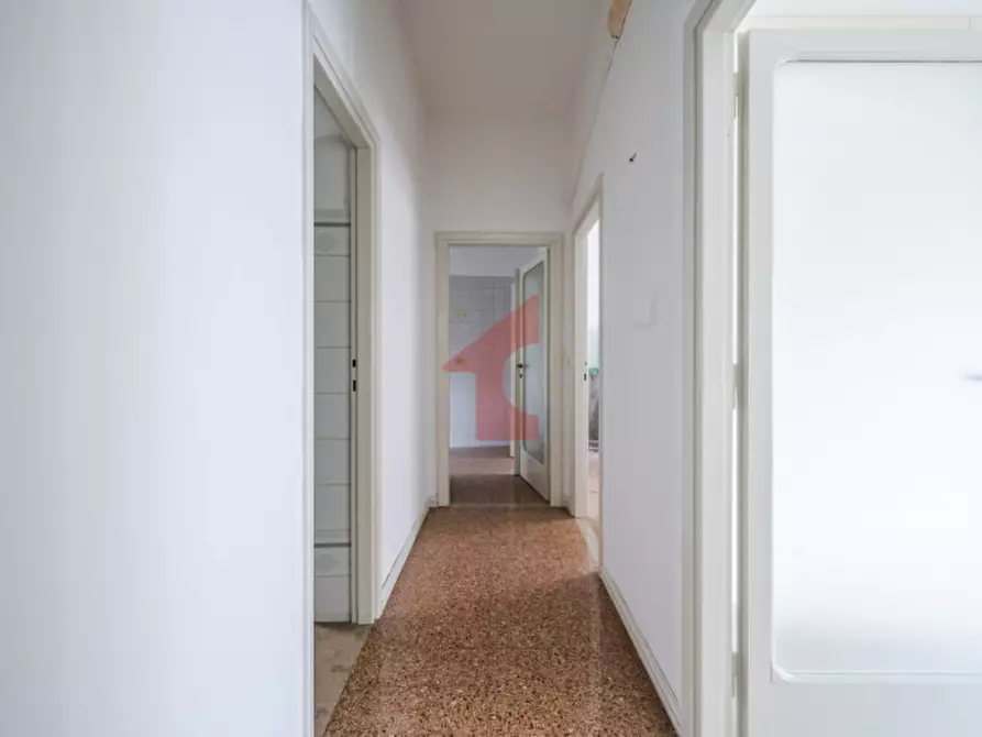 Immagine 52 di Appartamento in vendita  in Via G. Borghesi, 14 a Parma
