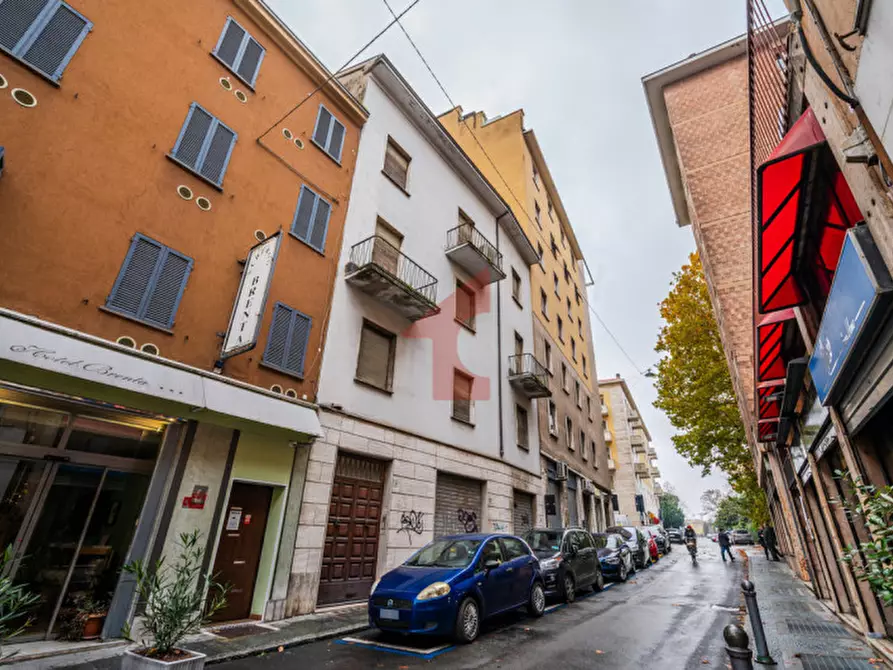 Immagine 65 di Appartamento in vendita  in Via G. Borghesi, 14 a Parma