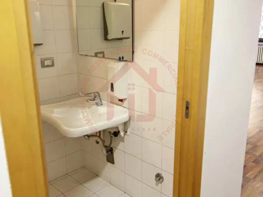 Immagine 20 di Negozio in affitto  in Corso Milano 18 a Padova