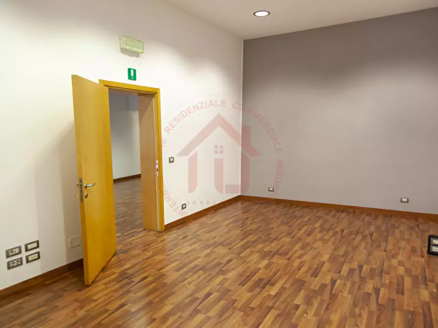 Immagine 23 di Negozio in affitto  in Corso Milano 18 a Padova