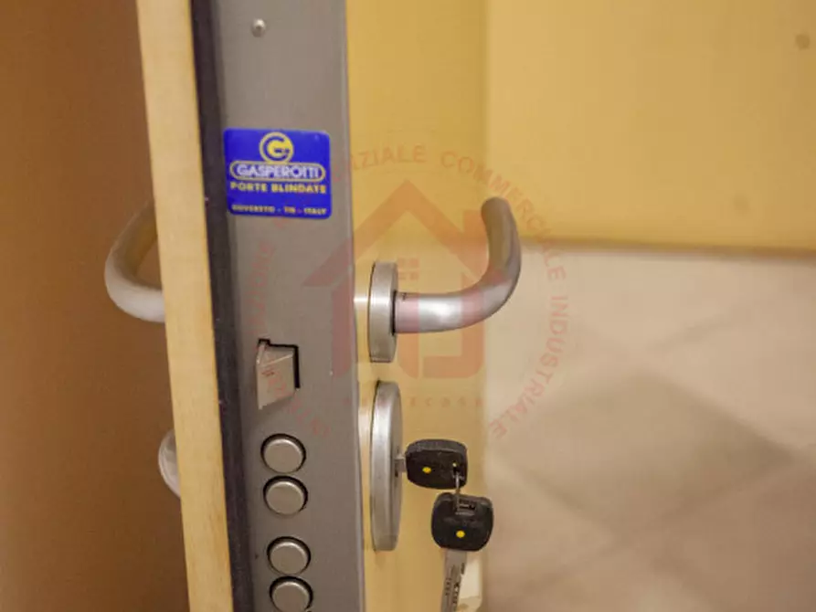 Immagine 30 di Negozio in affitto  in Corso Milano 18 a Padova