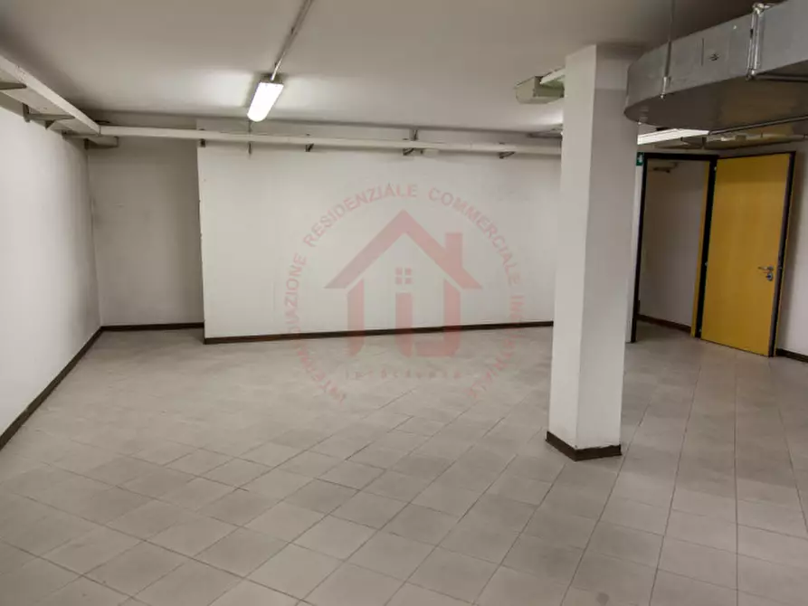 Immagine 33 di Negozio in affitto  in Corso Milano 18 a Padova
