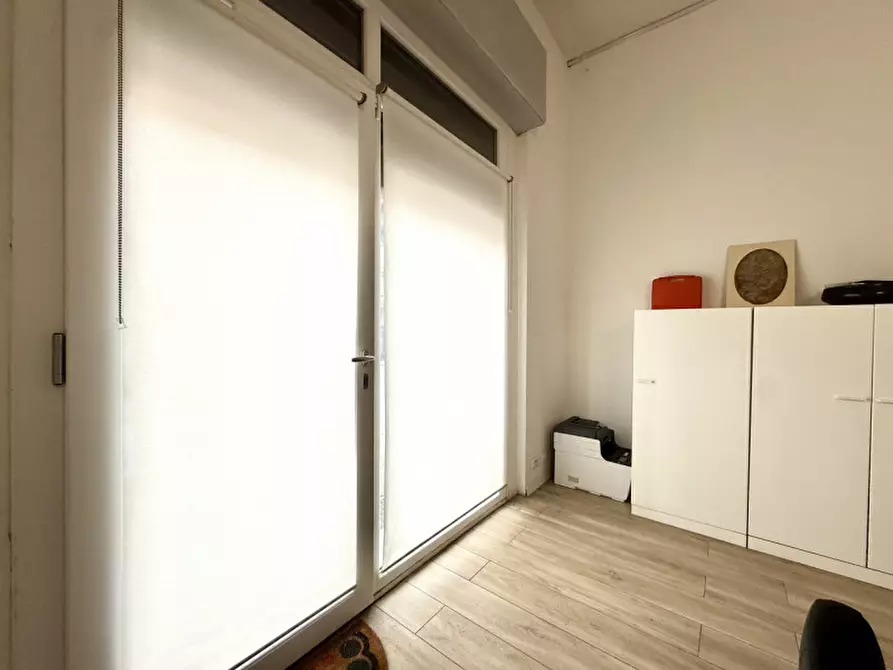 Immagine 6 di Negozio in vendita  in via massarenti 418 a Bologna
