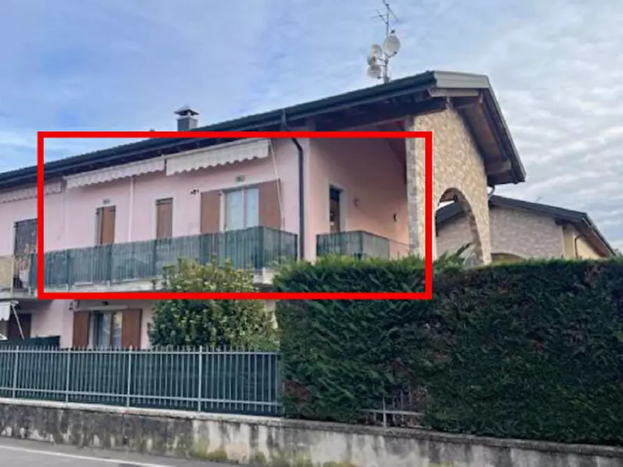 Immagine 2 di Appartamento in vendita  in Via Giuseppe Mazzini 3 a Castelnuovo Del Garda