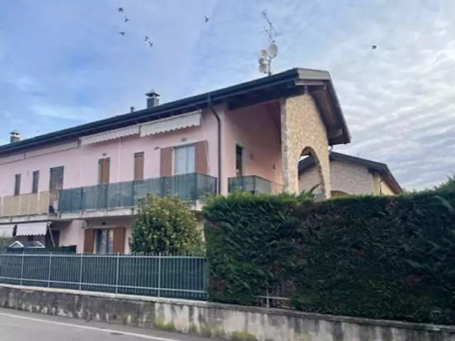 Immagine 5 di Appartamento in vendita  in Via Giuseppe Mazzini 3 a Castelnuovo Del Garda