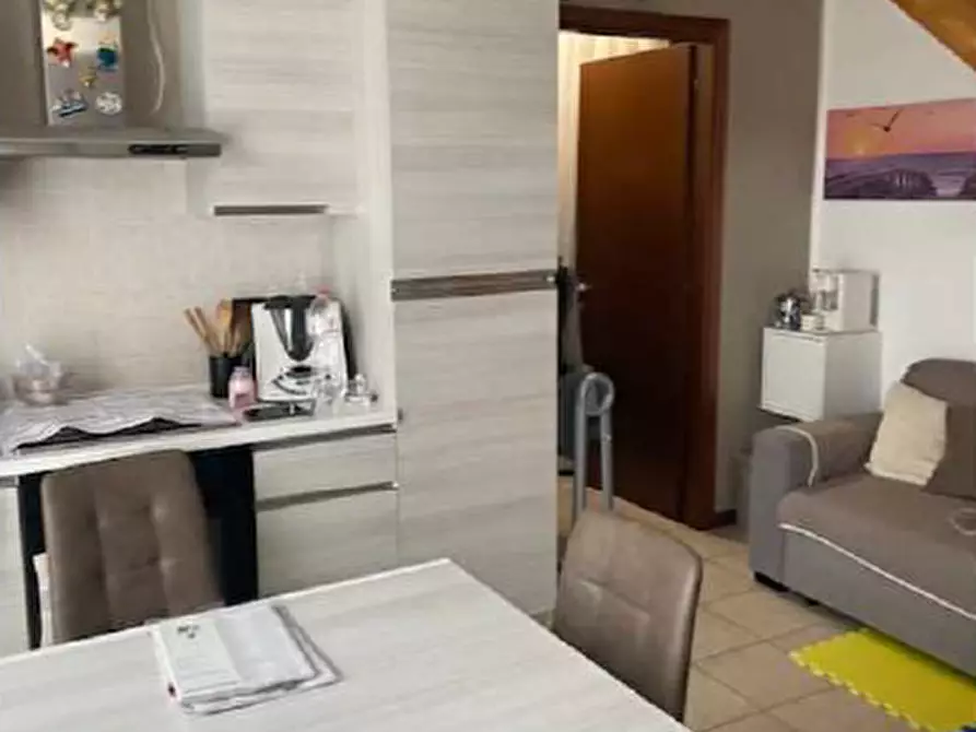 Immagine 10 di Appartamento in vendita  in Via Giuseppe Mazzini 3 a Castelnuovo Del Garda