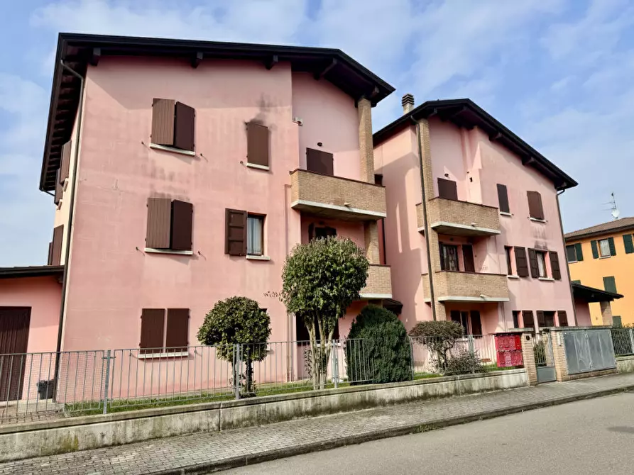 Immagine 1 di Appartamento in vendita  a San Secondo Parmense