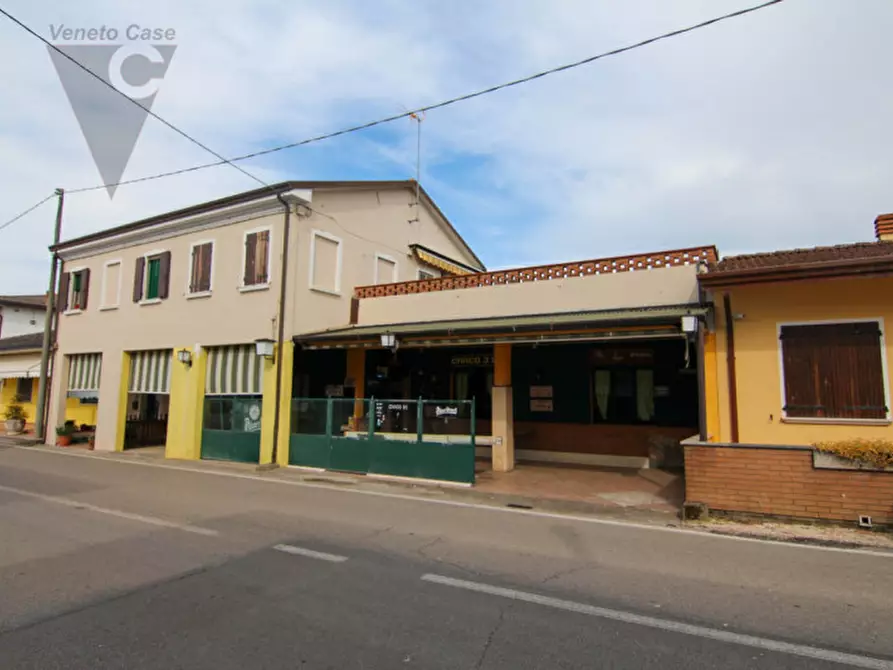 Immagine 25 di Attività commerciale in vendita  in Via San Donato a Correzzola