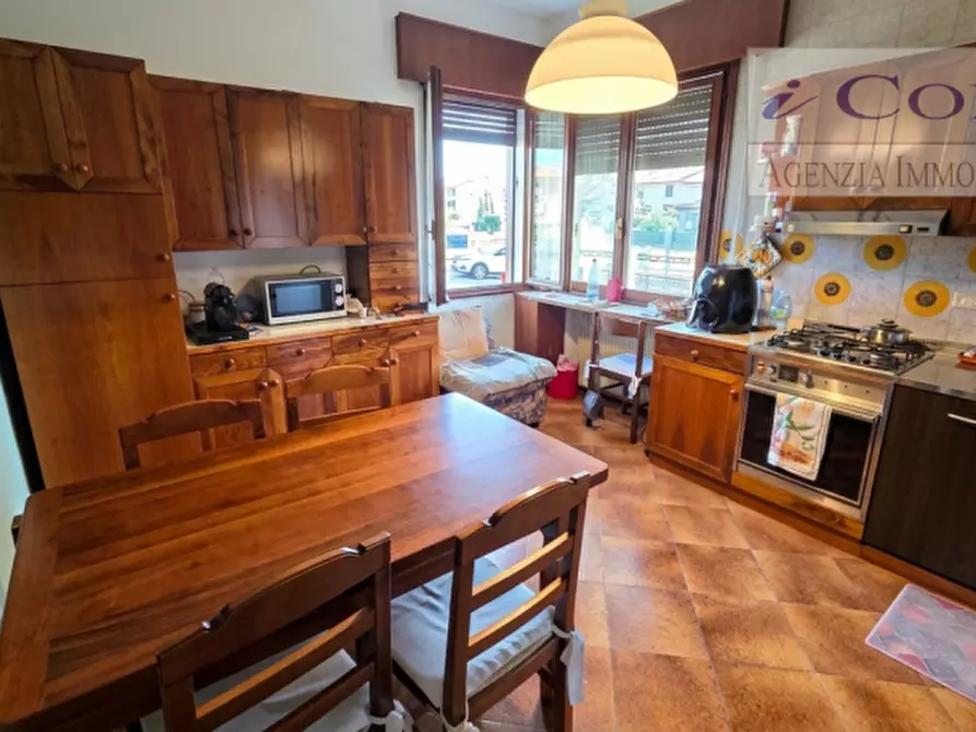 Immagine 3 di Casa bifamiliare in vendita  in Via I. Nievo a Teolo