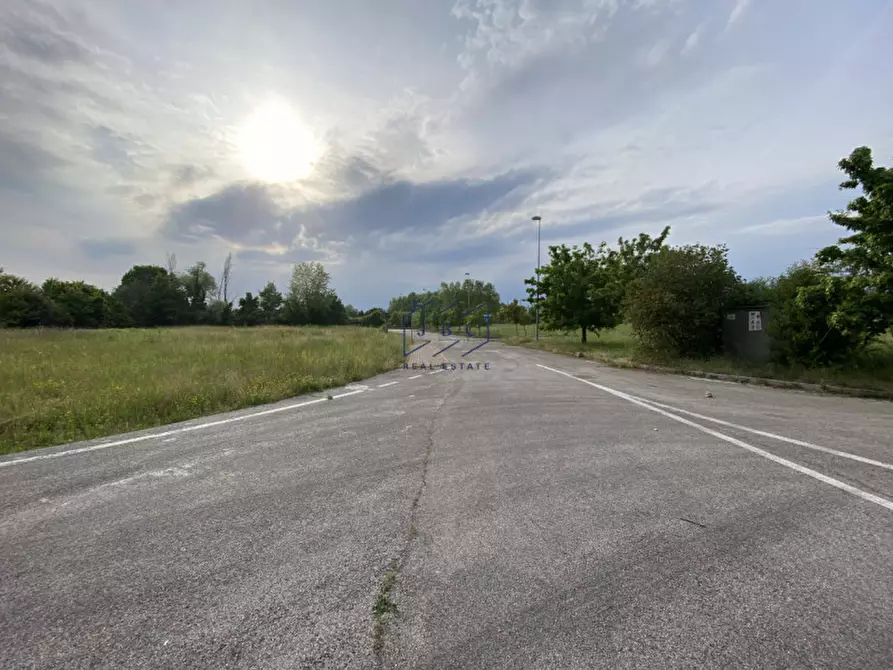Immagine 4 di Terreno in vendita  in Via Roverat a Portobuffolè