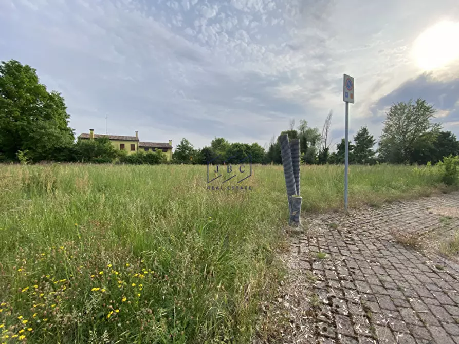 Immagine 13 di Terreno in vendita  in Via Roverat a Portobuffolè