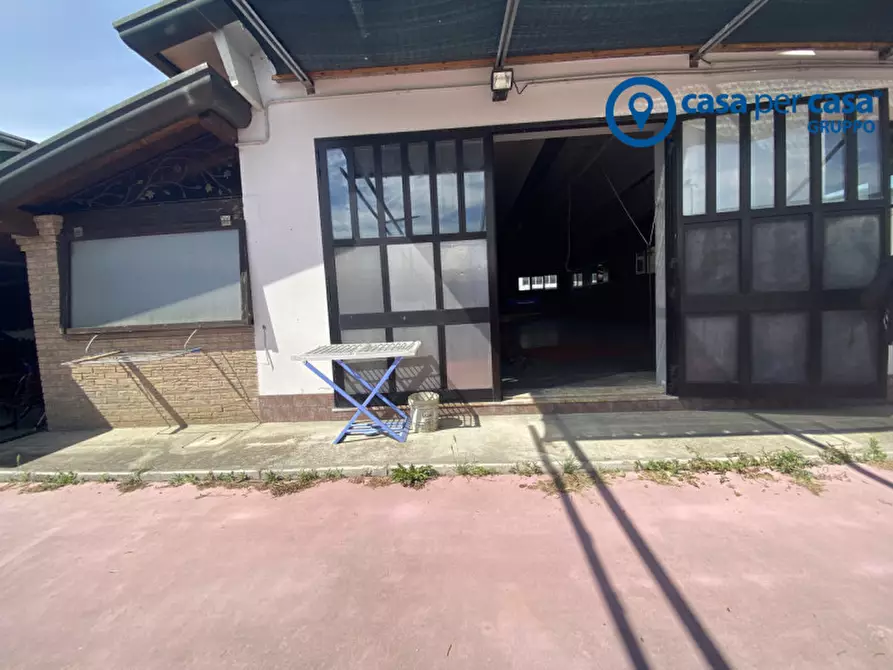 Immagine 19 di Attività commerciale in vendita  in Via Diana a Loreo
