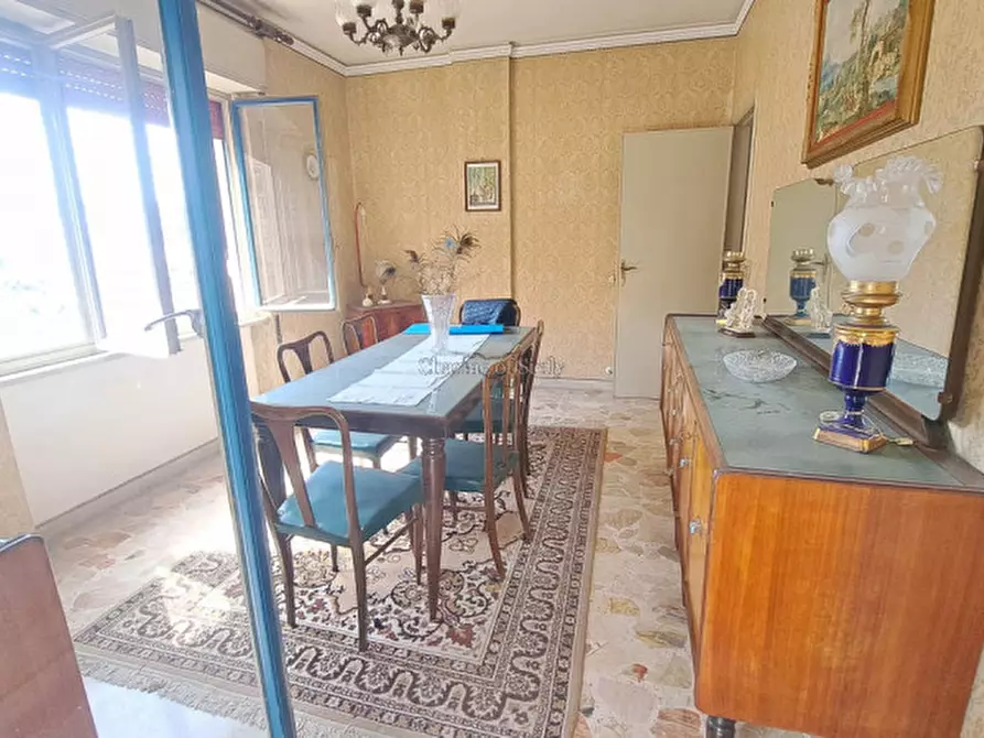 Immagine 2 di Appartamento in vendita  in Corso Umberto I a Modica