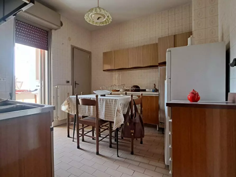 Immagine 3 di Appartamento in vendita  in Corso Umberto I a Modica
