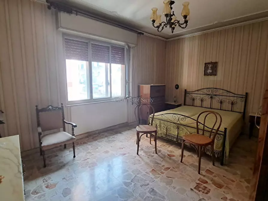 Immagine 10 di Appartamento in vendita  in Corso Umberto I a Modica