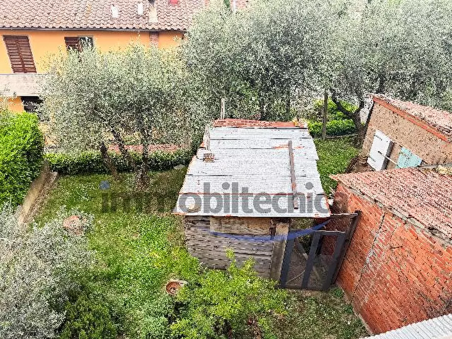 Immagine 2 di Casa indipendente in vendita  in Le Poggiola a Arezzo