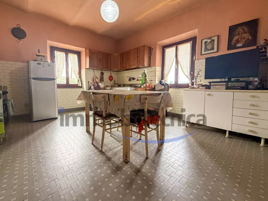 Immagine 3 di Casa indipendente in vendita  in Le Poggiola a Arezzo