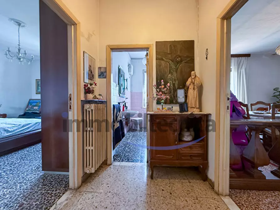 Immagine 6 di Casa indipendente in vendita  in Le Poggiola a Arezzo