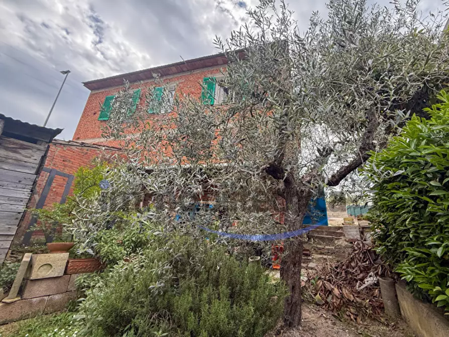 Immagine 16 di Casa indipendente in vendita  in Le Poggiola a Arezzo