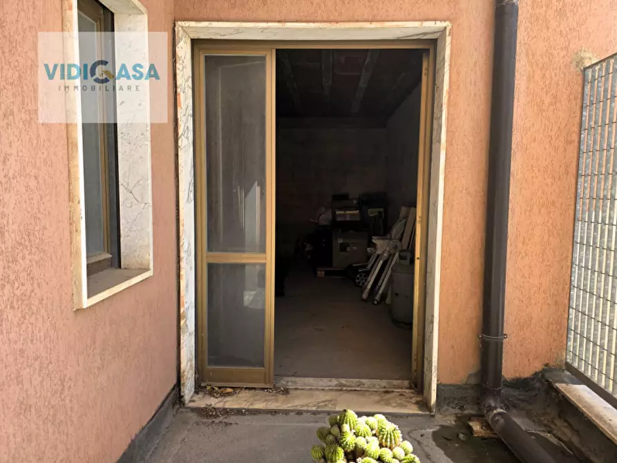 Immagine 14 di Appartamento in vendita  in VIA FIUME n. 18 Piano 2 a Montescaglioso