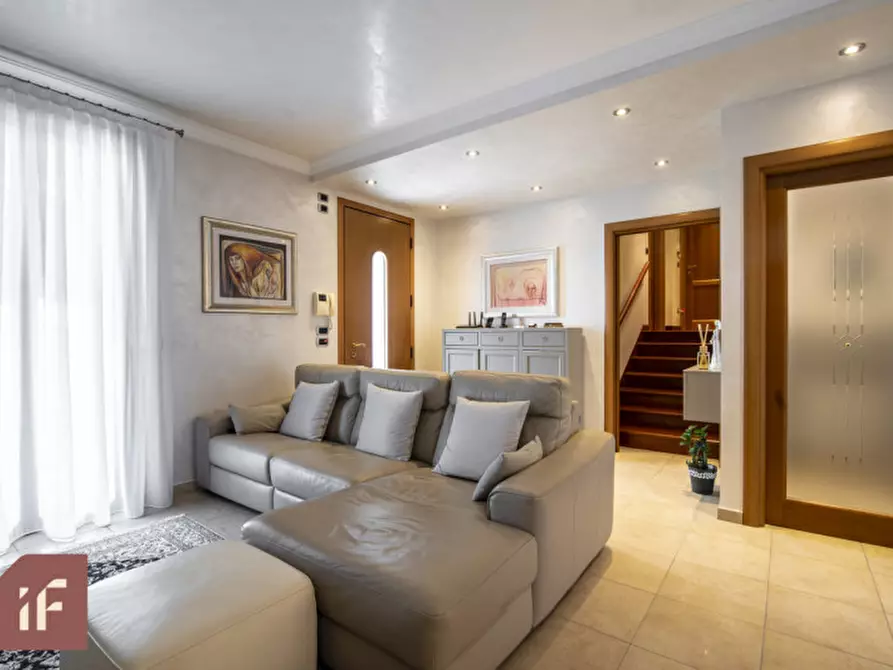 Immagine 6 di Villa in vendita  in via manzoni 8 a Villanova Di Camposampiero