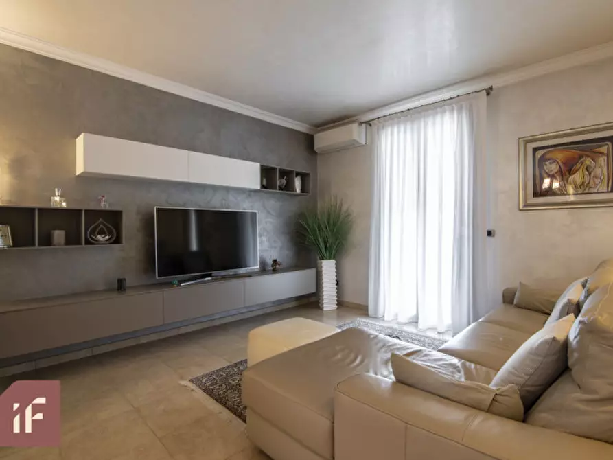 Immagine 7 di Villa in vendita  in via manzoni 8 a Villanova Di Camposampiero