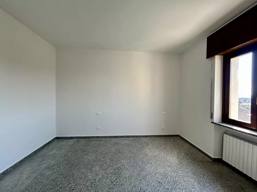 Immagine 5 di Appartamento in vendita  in via sei novembre a Sant'ambrogio Di Valpolicella